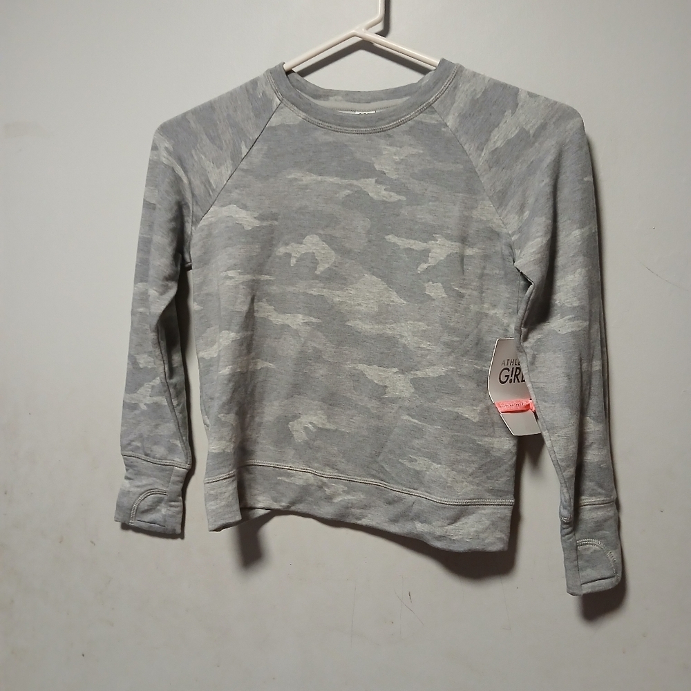 Athletca Girls Gray Camo Long Sleeve Sweatshirt . NWT. Size 7